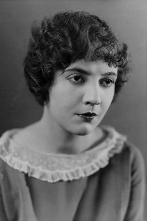 Photo of Lois Wilson from the Latest Netflix gallery
