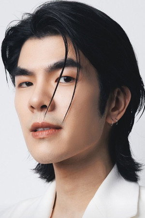 Phakphum Romsaithong photo