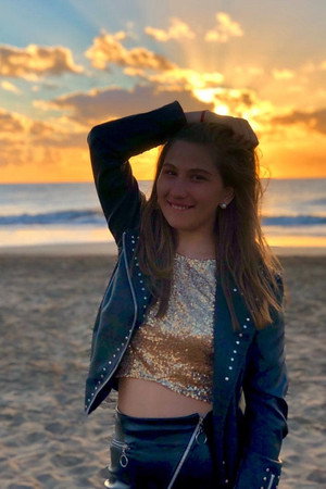 Photo of Cande Méndez from the Latest Netflix gallery