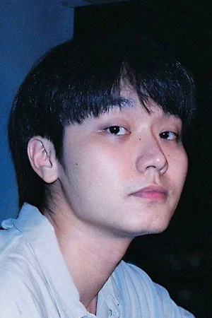 Photo of Tatchapol Thitiapichai from the Latest Netflix gallery