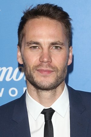 Taylor Kitsch photo