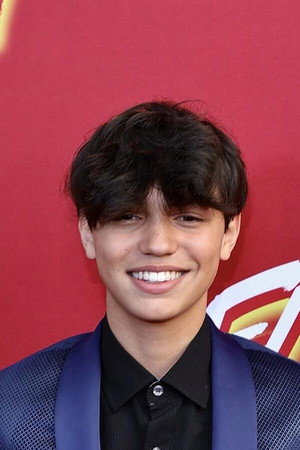 Photo of Hunter Jones from the Latest Netflix gallery