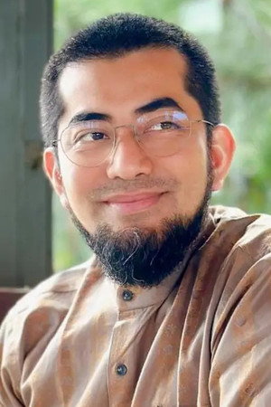 Photo of Rony Helmi from the Latest Netflix gallery
