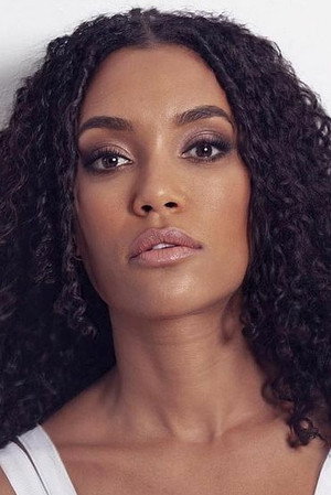 Annie Ilonzeh photo