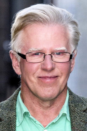 Photo of Phil Davis from the Latest Netflix gallery