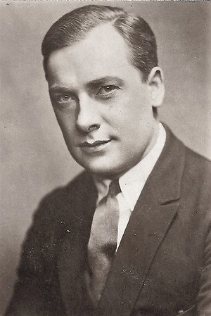 Photo of Pat O'Malley from the Latest Netflix gallery
