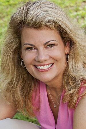Lisa Whelchel photo