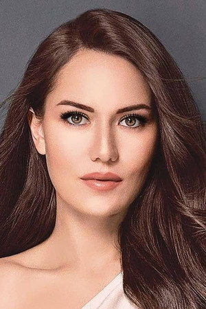 Fahriye Evcen photo
