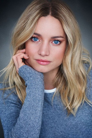 Laurence Leboeuf photo