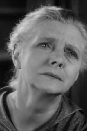 Photo of Edith Yorke from the Latest Netflix gallery