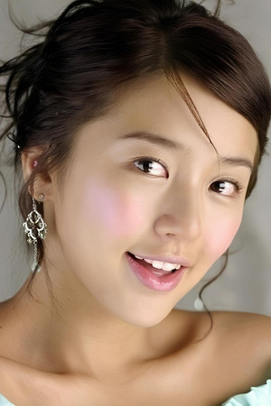 Yoon Eun-hye photo