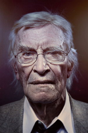 Martin Landau photo