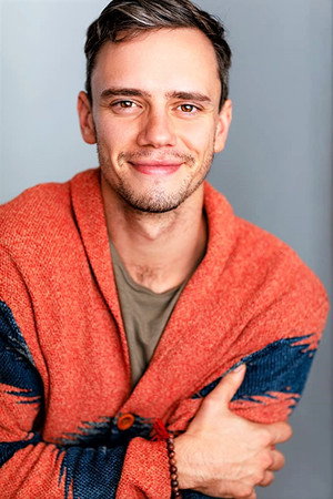 Photo of Damian Joseph Quinn from the Latest Netflix gallery
