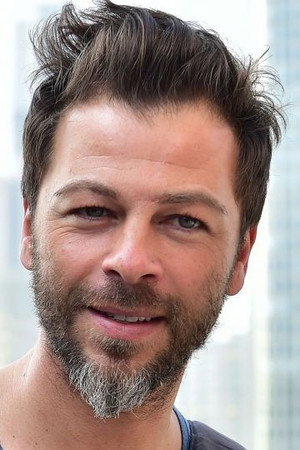 Photo of Emmanuel Moire from the Latest Netflix gallery