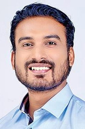 Photo of Hemal Ranasinghe from the Latest Netflix gallery