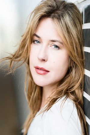 Photo of Lucia Edwards from the Latest Netflix gallery