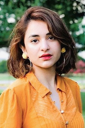 Yumna Zaidi photo