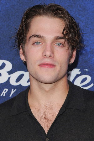 Dylan Sprayberry photo