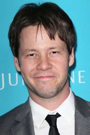 Ike Barinholtz photo