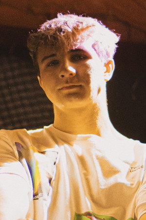 Photo of Daniel Soluns from the Latest Netflix gallery
