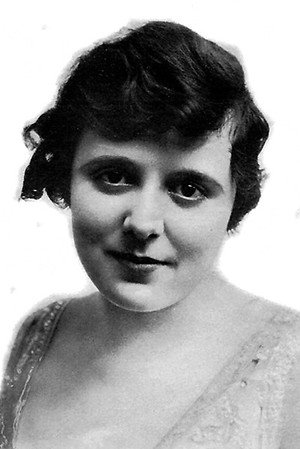 Photo of Nell Craig from the Latest Netflix gallery