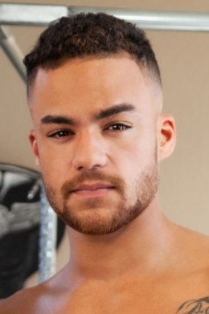 Photo of Beaux Banks from the Latest Netflix gallery