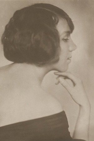 Photo of Lyda Salmonova from the Latest Netflix gallery