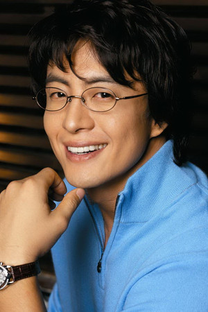 Bae Yong-jun photo