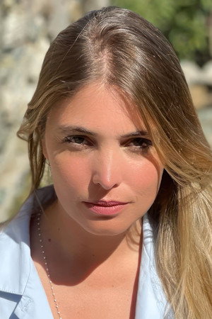 Photo of Angèle Vivier from the Latest Netflix gallery