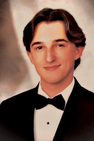 Photo of Cameron Winick from the Latest Netflix gallery