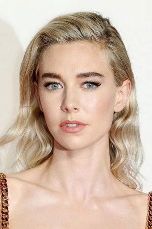 Vanessa Kirby photo
