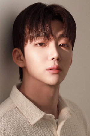 Photo of Lee Cha-min from the Latest Netflix gallery
