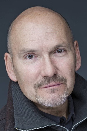 Photo of Roger Álvarez from the Latest Netflix gallery