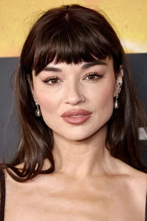 Photo of Crystal Reed from the Latest Netflix gallery