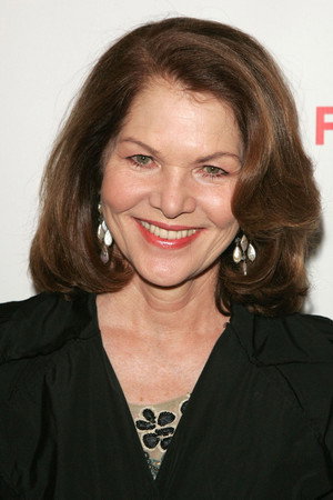 Lois Chiles photo