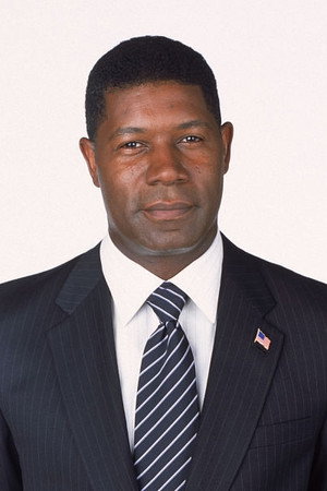 Dennis Haysbert photo