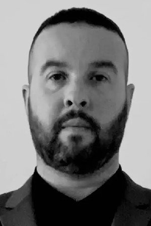 Photo of Craig David Dowsett from the Latest Netflix gallery