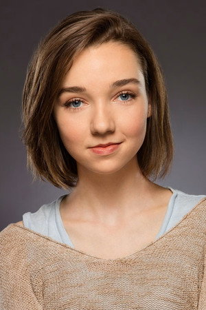 Julia Sarah Stone photo