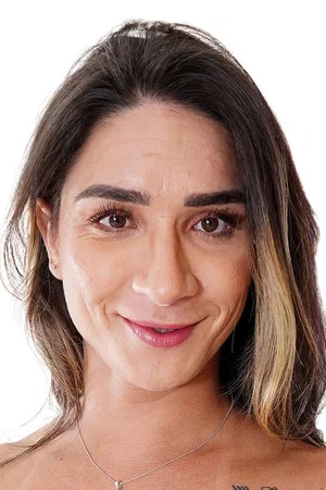 Photo of Adriana Rodrigues from the Latest Netflix gallery