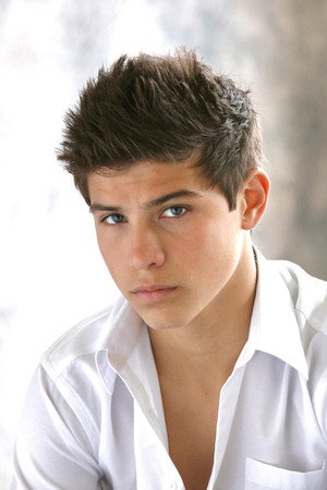 Luke Bilyk photo