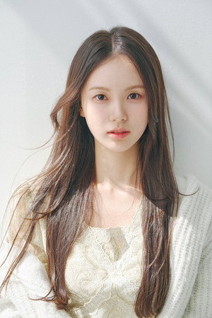 Photo of Han Yoo-eun from the Latest Netflix gallery