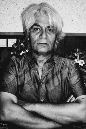 Photo of Akbar Esfahani from the Latest Netflix gallery