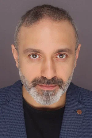 Photo of İrfan Kangı from the Latest Netflix gallery