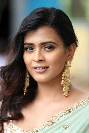 Hebah Patel photo