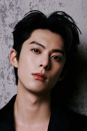 Photo of Dylan Wang from the Latest Netflix gallery