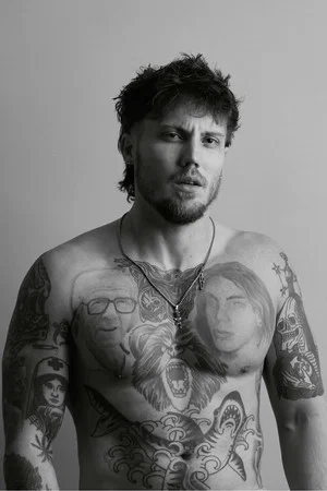 Photo of Elliott Eason from the Latest Netflix gallery