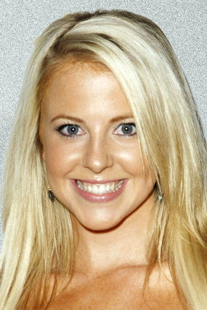 Photo of Chelan Simmons from the Latest Netflix gallery
