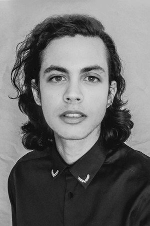 Photo of Íris Alves Lacerda from the Latest Netflix gallery