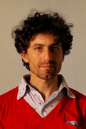 Photo of Adrián Suárez from the Latest Netflix gallery