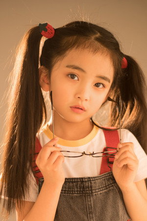 Photo of Li Luoyi from the Latest Netflix gallery